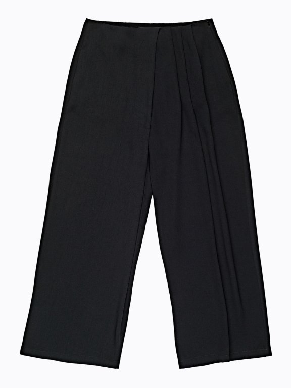 Wide leg trousers with pleats