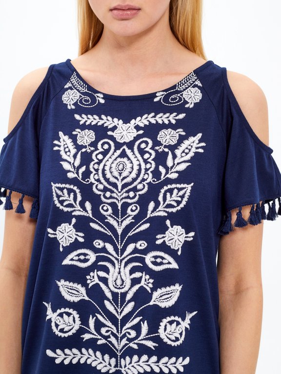 Cold-shoulder top with print