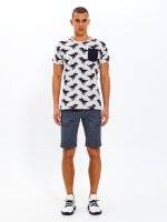 Printed t-shirt with contrast pocket