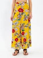 Wide leg flower print trousers with side slits