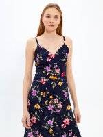Floral print strappy maxi dress