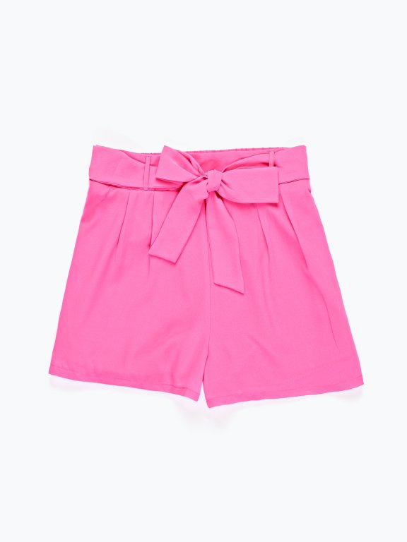 Shorts with bow