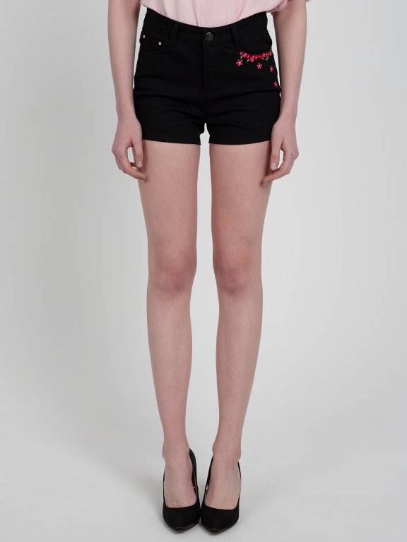 DENIM SHORTS WITH EMBROIDERY