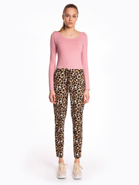Strečové kalhoty s leopardím potiskem