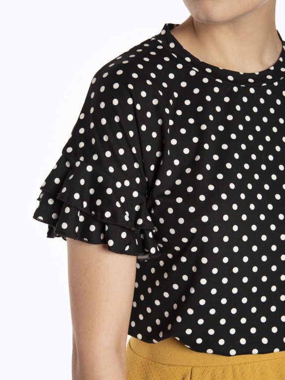 Polka dot print t-shirt with ruffles