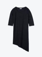 Longline t-shirt with asymmetric hem
