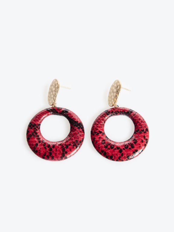 Earrings with snake skin design