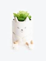 Ceramic kitty flower pot with flower decoration