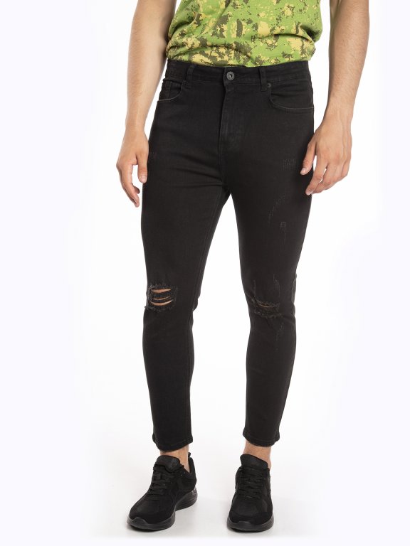 Ripped knee cropped jeans