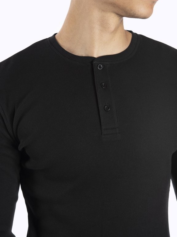 Basic ribbed t-shirt with front buttons