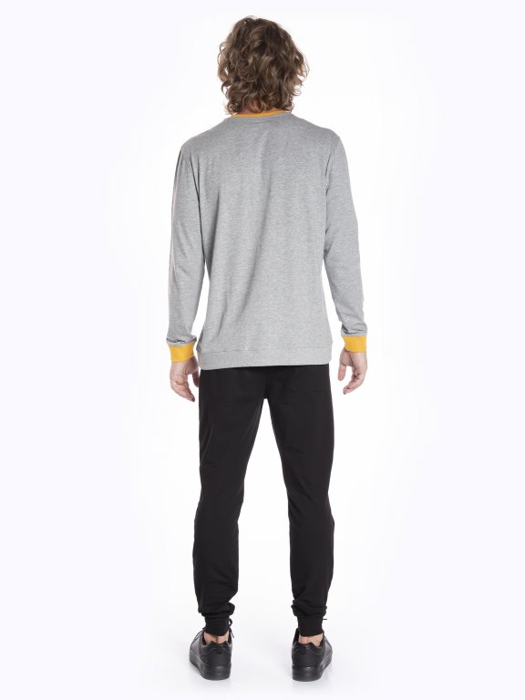 Long sleeve t-shirt with contrast trims
