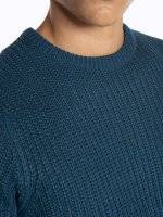 Plain rib-knit pullover