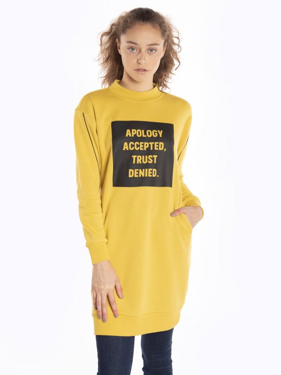 Sweatshirt dress with message print