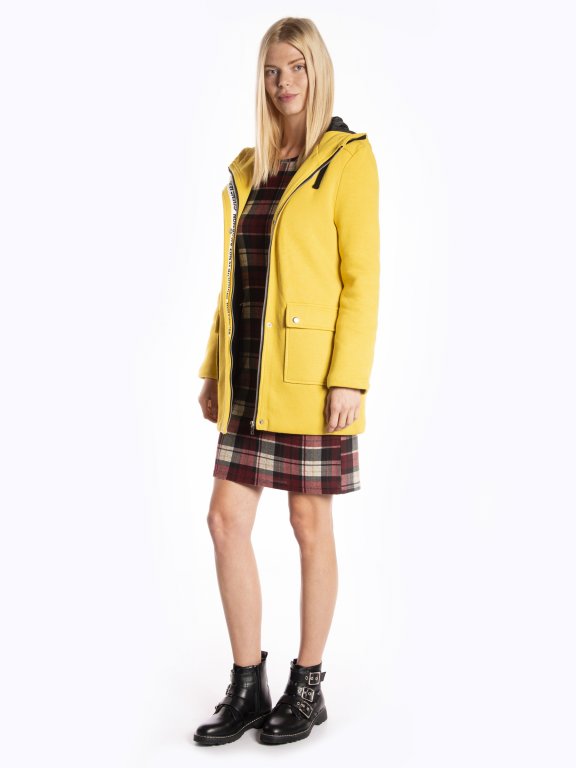 Hooded coat with message print tape detail