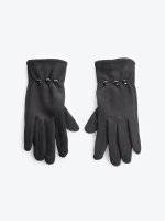 Soft gloves