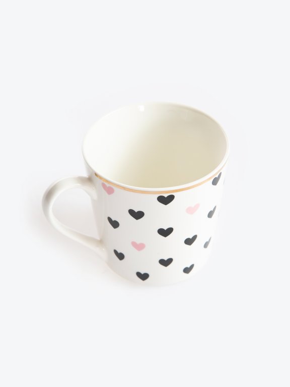 Porcelain mug with hearts