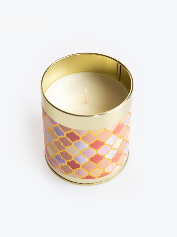 Charming rose scented tin candle