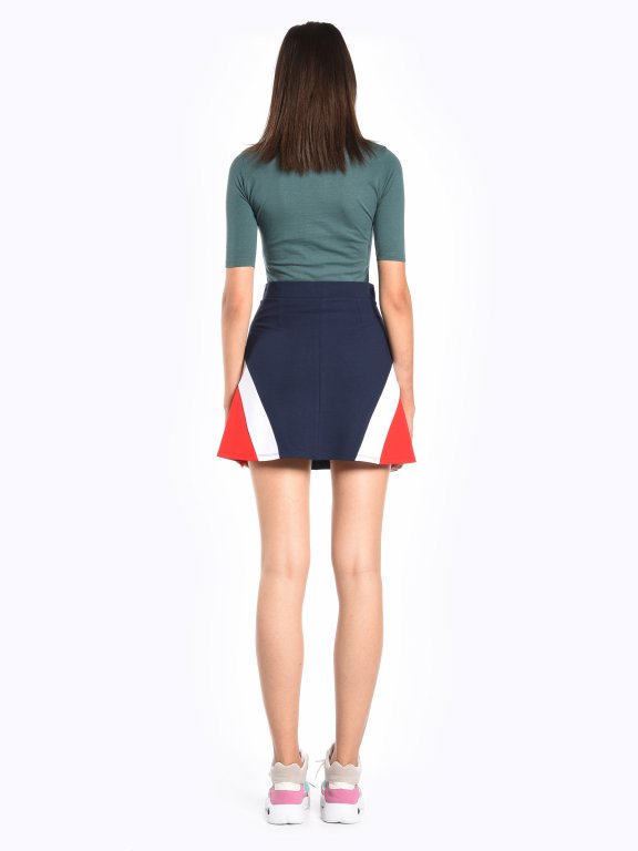 Viacfarebná áčková mini sukňa