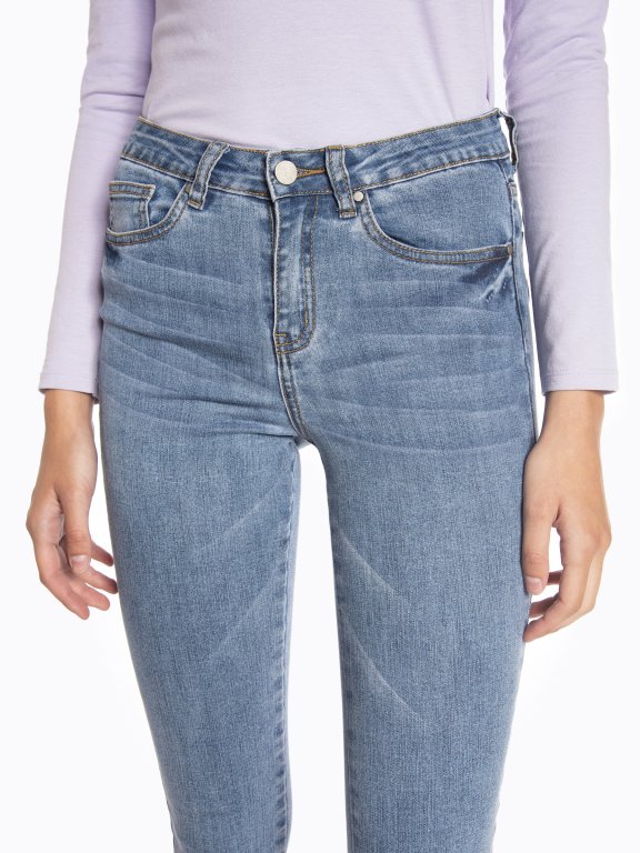 Raw edges skinny jeans
