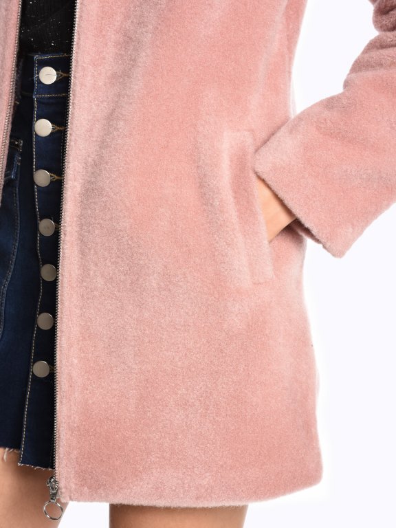 Zip-up coat with removable faux fur collar