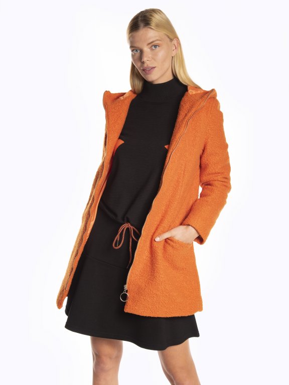Kabát se zapínáním na zip s kapucí