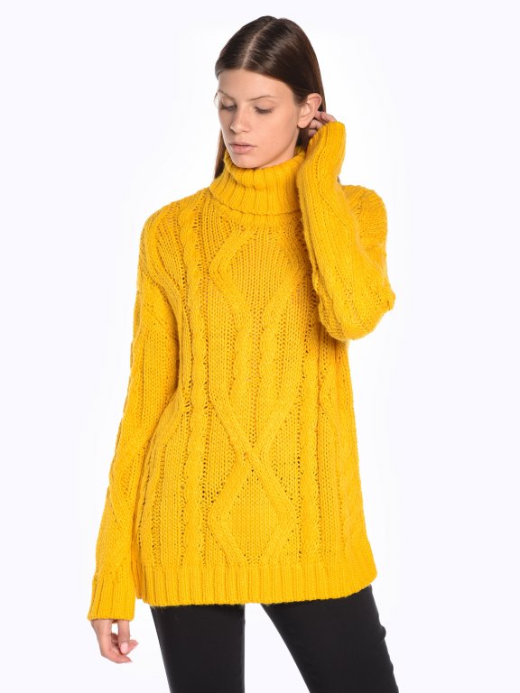 Cable-knit roll neck jumper