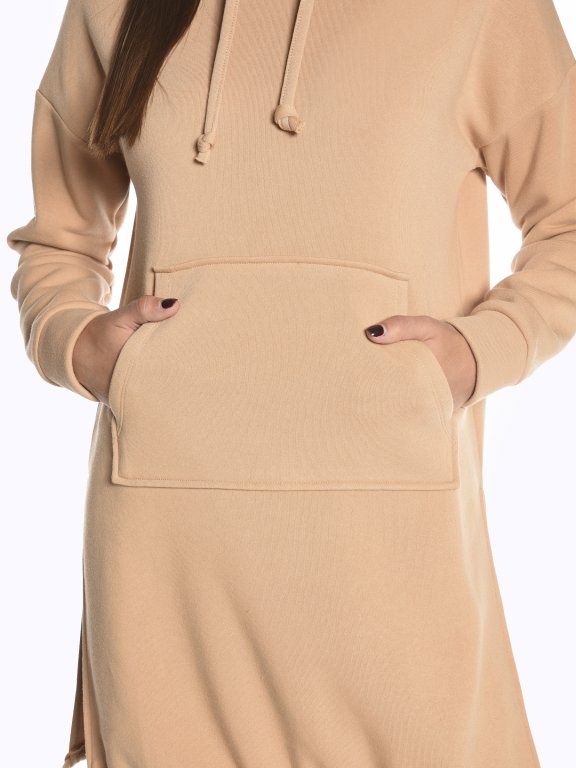 Longĺine hoodie with kangaroo pocket