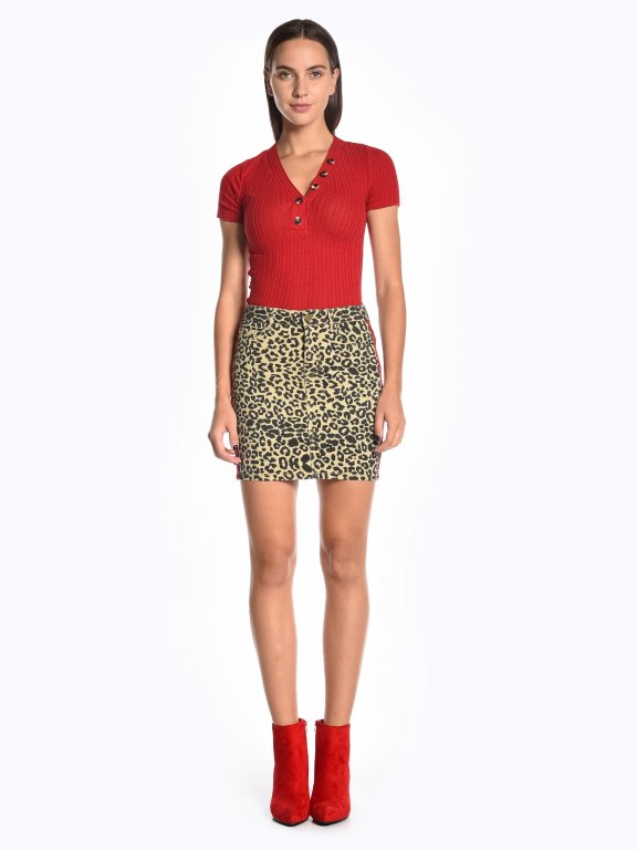 Bodycon mini skirt with leopard print and side tape