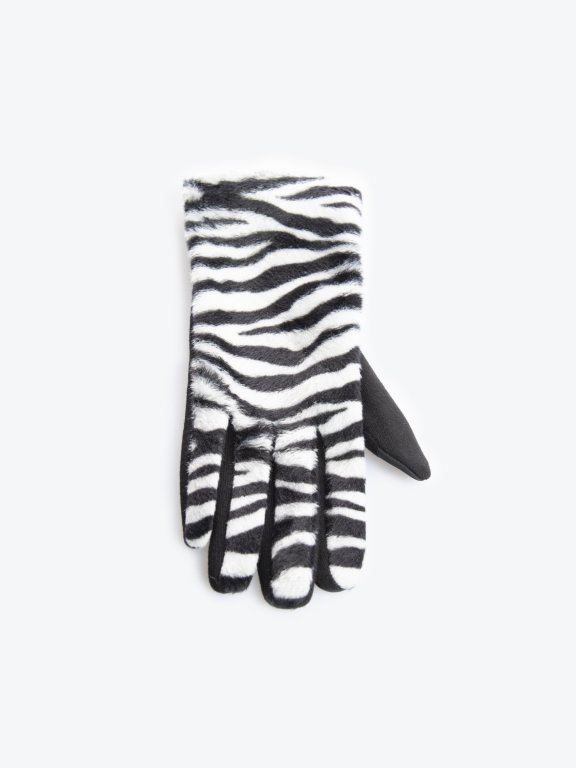 Zebra pattern gloves