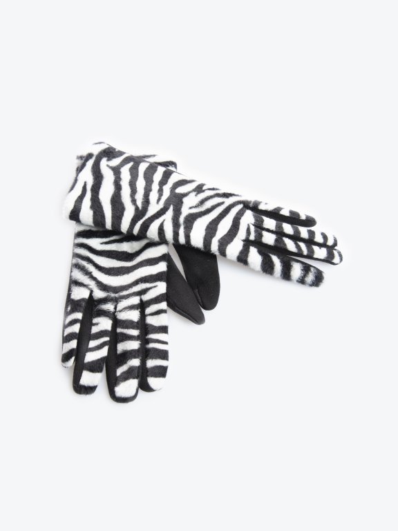 Zebra pattern gloves