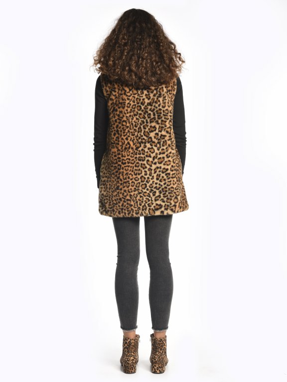 Vesta z umelej kožušiny s leopardím vzorom