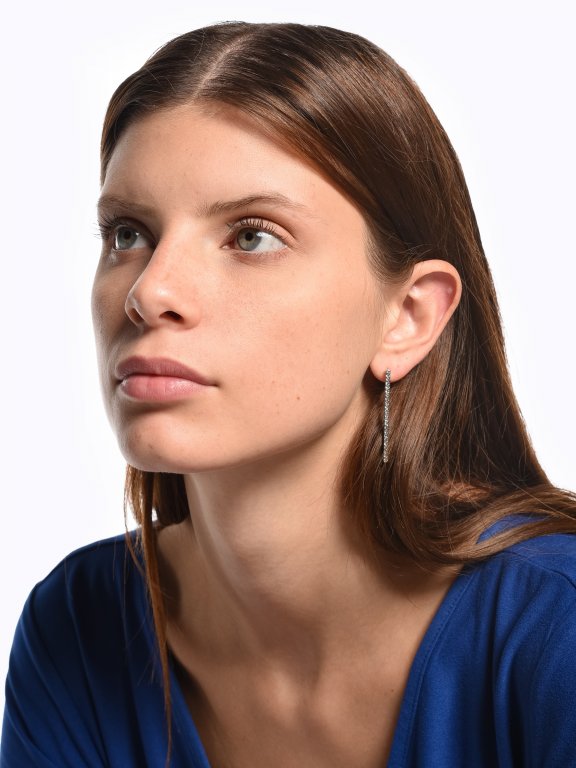 Faux stones earrings