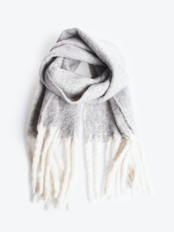Marled scarf with tassels