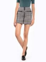 Plaid zip-up skirt with pockets