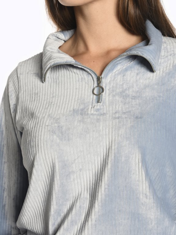 Structured sweatshirt with high collar
