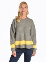 Oversized pullover with contrast stripe