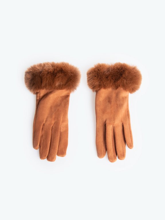 Gloves with faux fur