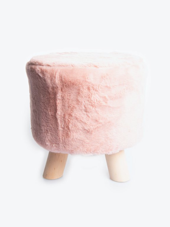 Round stool with faux fur