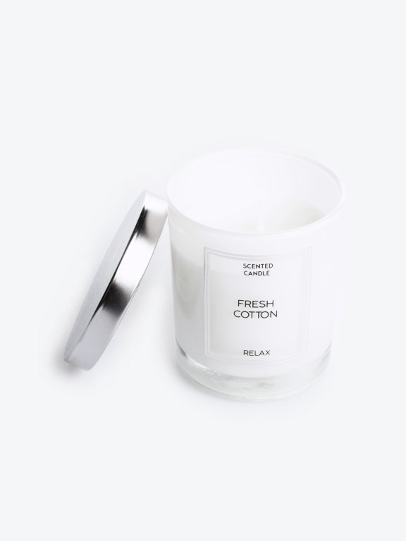 Fresh cotton scented candle