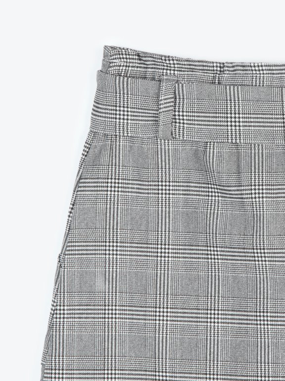 Károvaná vrecová mini sukňa s vreckami