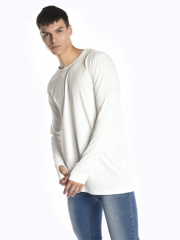 Long sleeve t-shirt with asymmetric hem