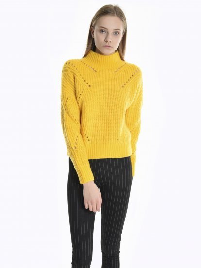 High neck pullover