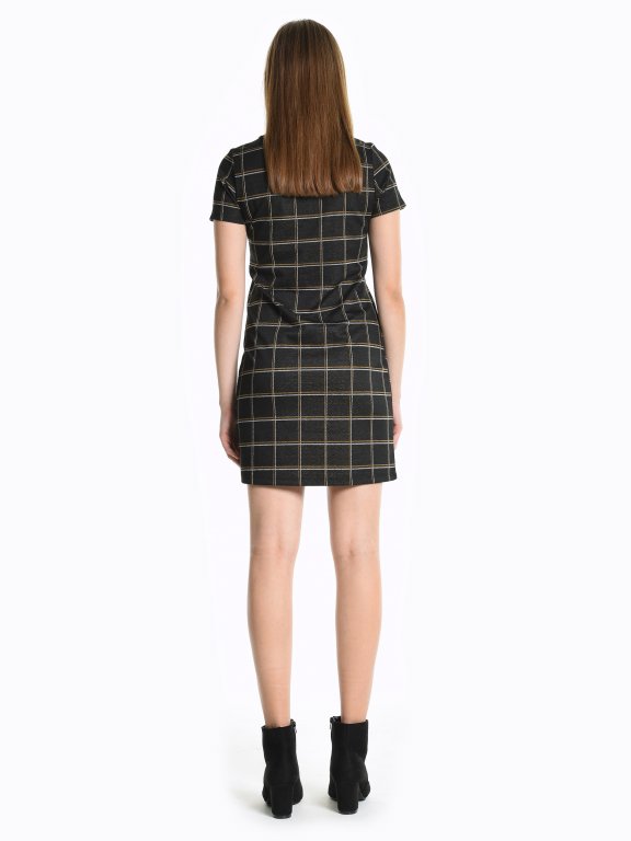Plaid dress with flower embroidery