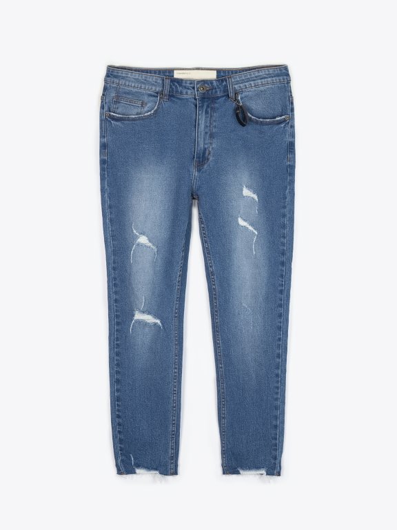 Slim jeans with raw hems
