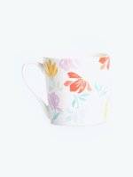 Mug with floral design