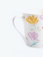 Mug with floral design