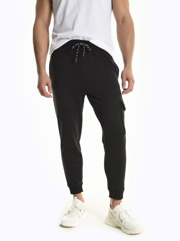 Sweatpants with side pocket