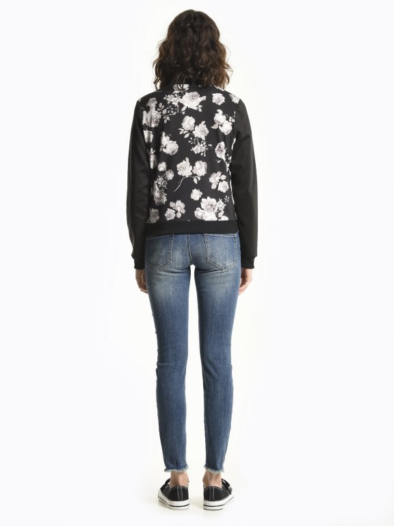 Sweatshirt with floral print