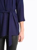 Loosy viscose blouse with belt