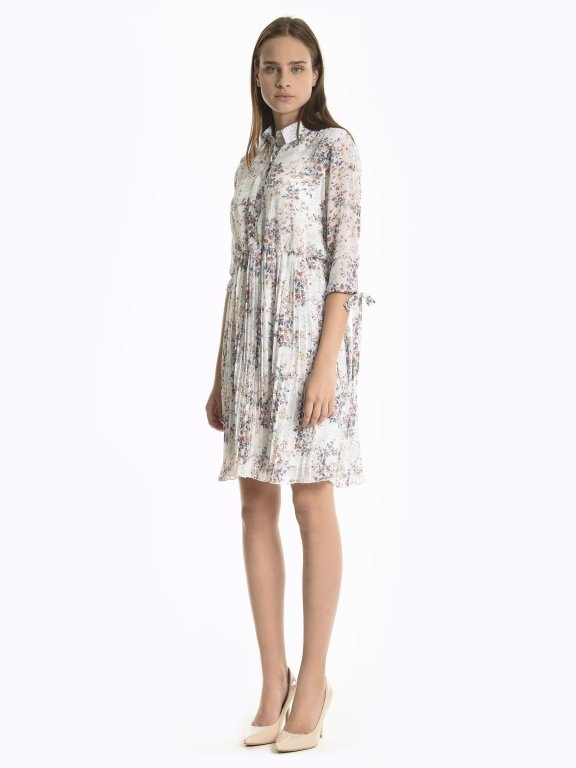 Floral dress with pleated skirt part